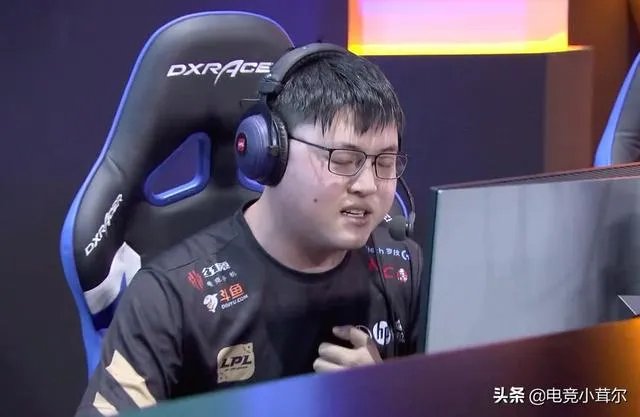 RNG以2比0战胜OMG后，Uzi对位经济创造了一项奇葩纪录，这数据表示还没看过，你怎么看？