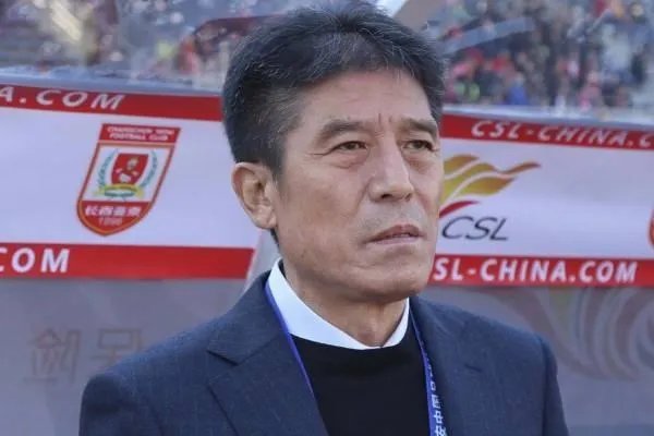 执教国足8年的外教李章洙，为什么如今没球队签约了？