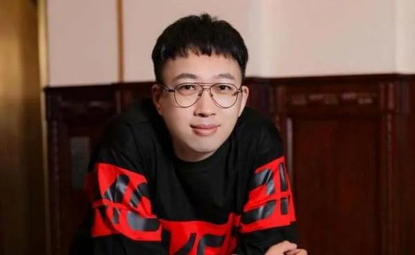 于正朋友圈疑似曝光，再次回应赵露思一事：躺枪的人也是有脾气，你怎么看？