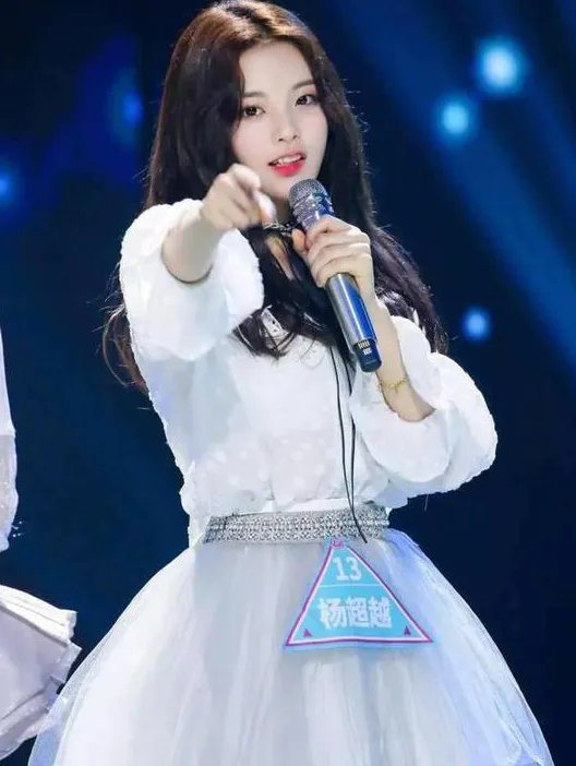 颖儿力挺杨超越说喜欢她什么？