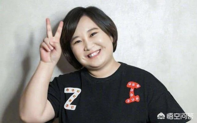 贾玲当年为什么会改行？她究竟是个怎样的人？