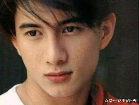 49岁吴奇隆被6名保安按倒！明星安保全面升级，是高以翔事件敲警钟吗？