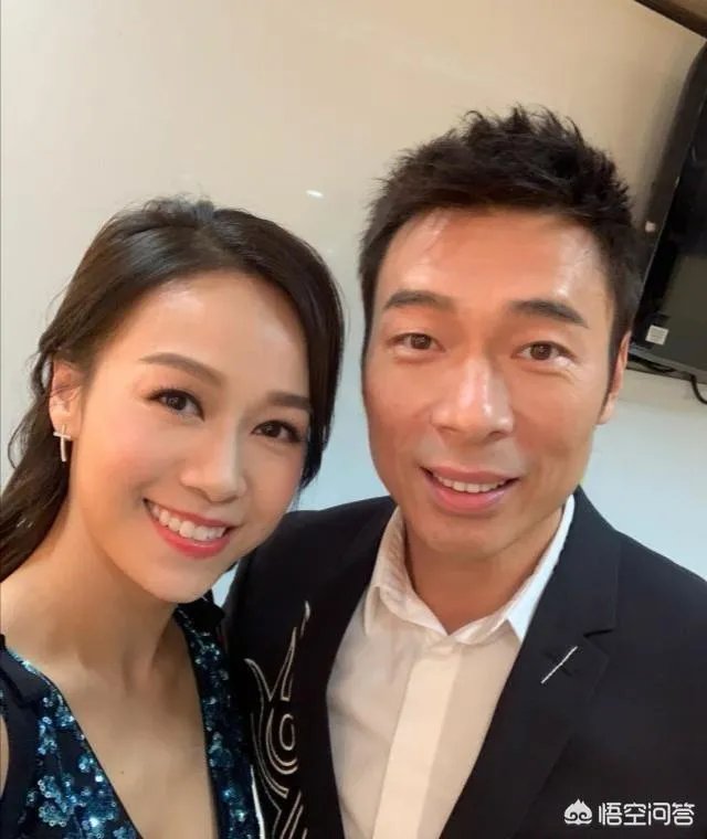 郑秀文因为许志安黄心颖受到了哪些伤害和牵连？