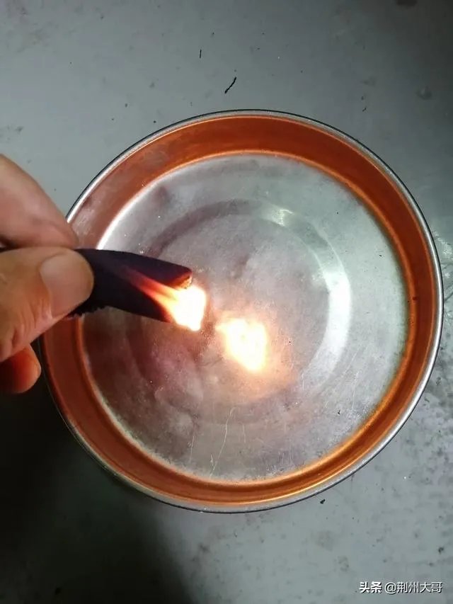 大家给孩子在网上买衣服都在哪里买，五岁女孩。谢谢给推荐一下品牌和平台？