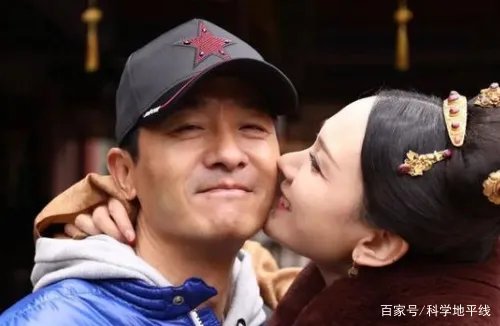 程莉莎深夜回怼网友太尴尬，郭晓东说了什么？