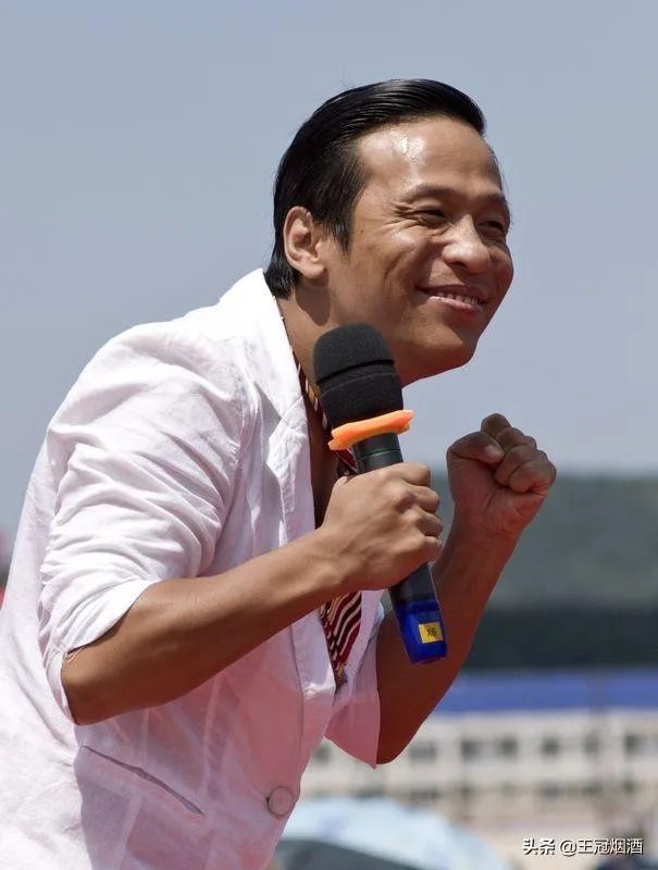 沈腾在《欢乐喜剧人》为什么可以打败宋小宝？