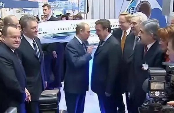 俄德领导人通电话就乌克兰局势交换意见！俄乌局势会有何变化？