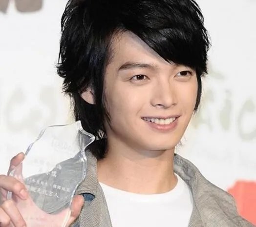 辰亦儒的老婆是谁 辰亦儒宋茜正式交往