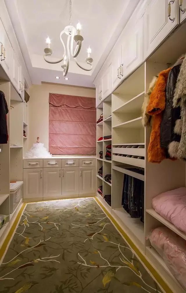 145㎡欧式三居室，清新的色彩搭配，透露一股自然的田园气息！