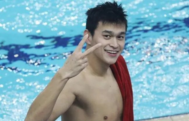 孙杨在《吐槽大会》上霸气喊话霍顿的行为，如何看待？