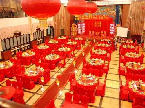 武汉婚宴酒店大全  武汉婚宴酒店价格贵吗