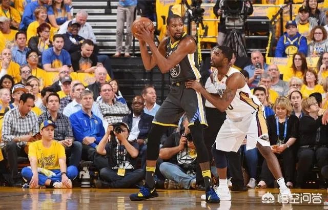 西部半决赛库里复出替补登场，帮助勇士G2击败鹈鹕，库里表现表现怎么样？