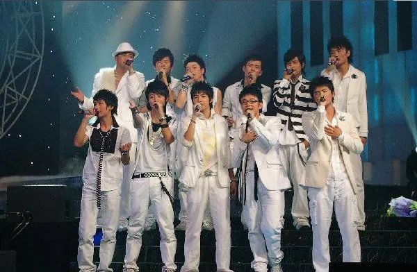 2010快乐男声10强冠亚军排名