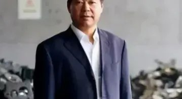 蓝翔校长前妻被女儿举报后，被举报人表弟公开发声，我们该相信谁？