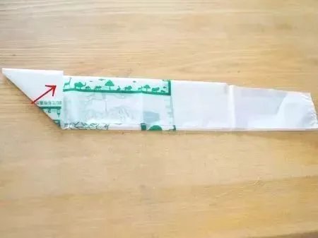 你扔的每一个塑料袋，都会回到你的餐桌上