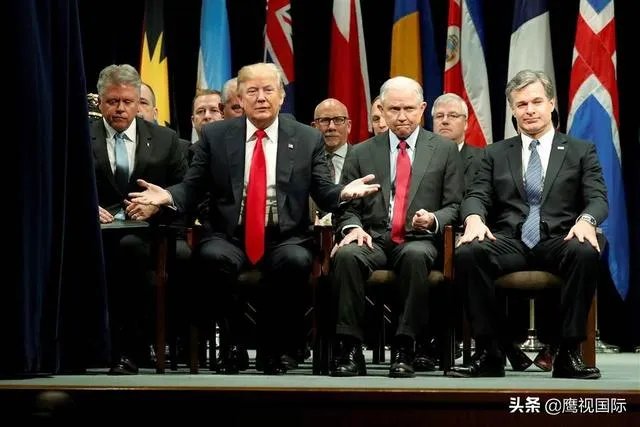 特朗普喊屈：当总统让我损失了五十亿美元，但我有钱不在乎！这是真的假的？怎么回事？