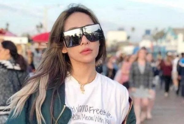 你知道萧亚轩的快乐是什么梗吗？