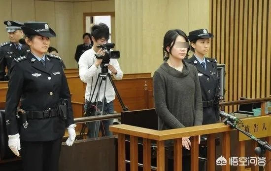 贵州女子为取悦情人，装护士偷小孩，仅获刑22个月，你怎么看？