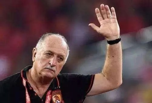 可以说斯科拉里堪称恒大最差教练吗？