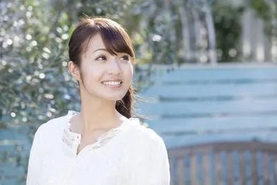 15岁的女生乳房发育不良怎么办