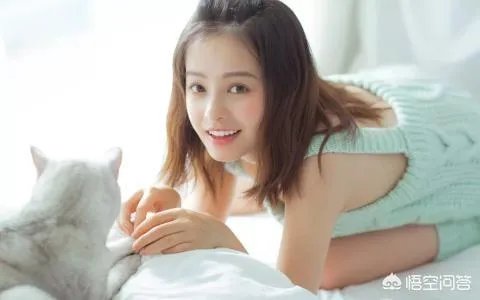怎么从白莲花的外表看出绿茶婊的心?