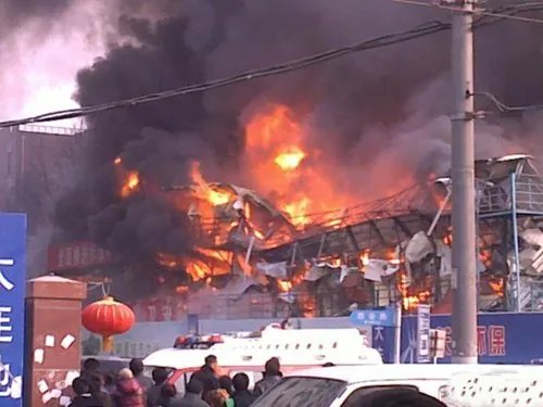 墨西哥首都地铁枢纽发生火灾，这样的意外事故通常是什么引起的？