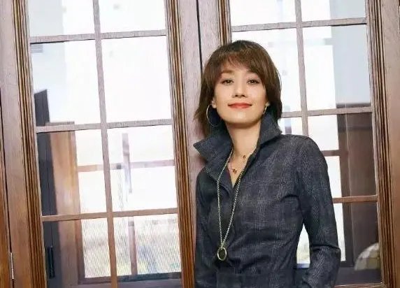 马伊琍卖力宣传，力捧小18岁的绯闻男友，难道她又要重蹈覆辙吗？
