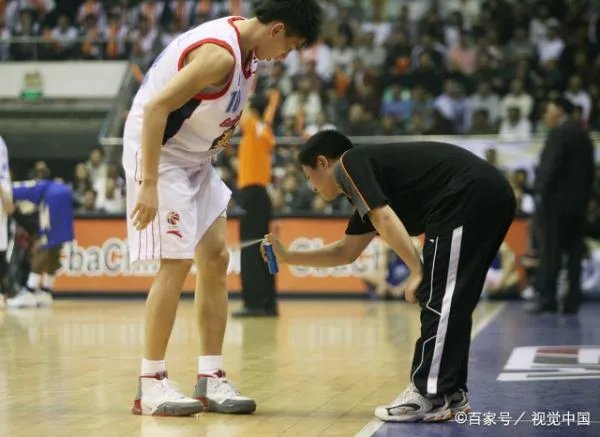 被称为最强高中生的刘晓宇，为何会离开效力9年的广东队？