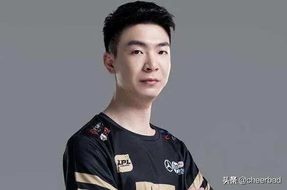 rng能捧起s9全球总决赛冠军吗？