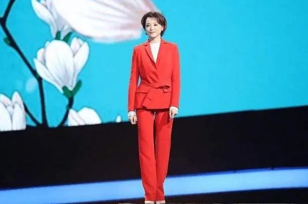 央视著名女主持人董卿未来会不会去美国生活？