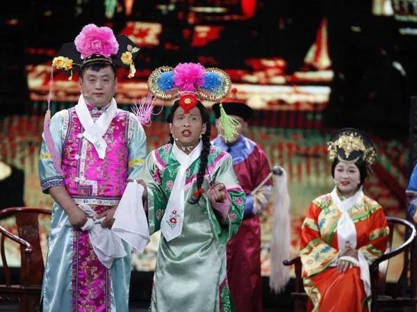 大家对《欢乐喜剧人》中的宋小宝团队有何看法？