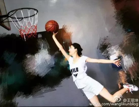 素颜女神王丽坤为什么能迷倒林更新？