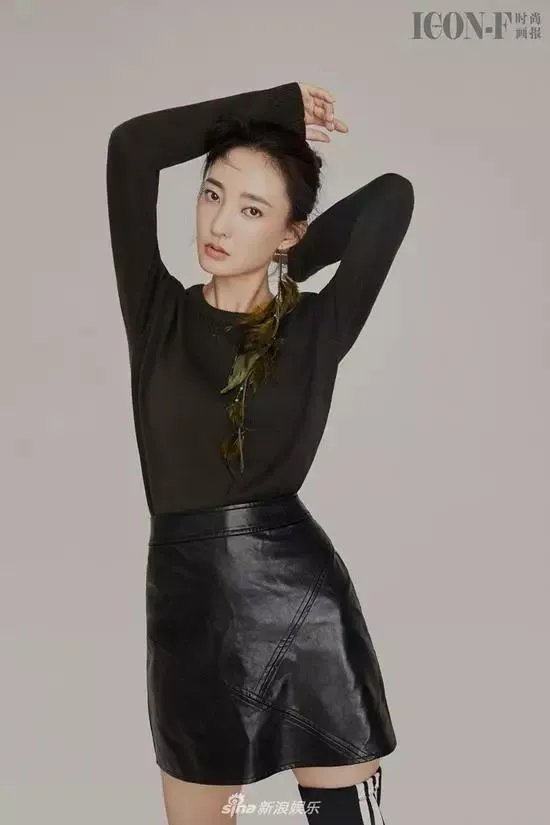 素颜女神王丽坤为什么能迷倒林更新？