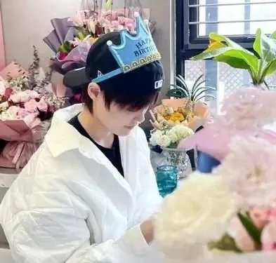 李宇春过生日喝醪糟，为何工作人员给她准备这个？