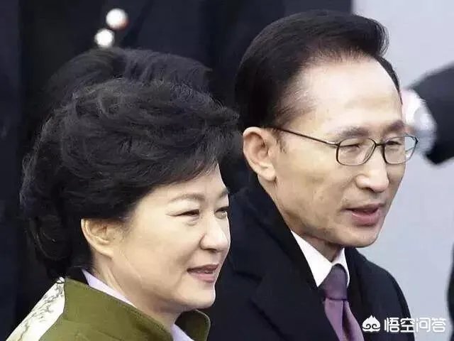 李明博和朴槿惠在看守所的待遇有什么不同？