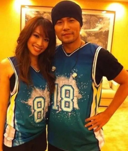 让黄轩、赵又廷大打出手，和杨颖争男友，被周杰伦提携的袁咏琳为何不火？