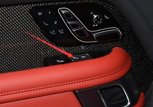 路虎揽胜极光图片怎么开车门