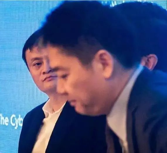 刘强东当村长，以一万工资聘老师，那平石头村的学校应该建成什么样？