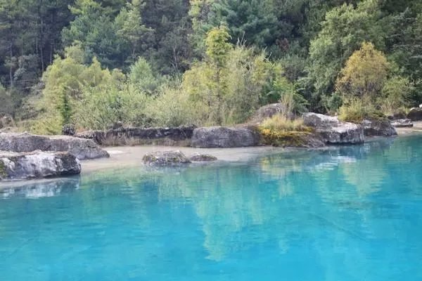 为什么绿色和蓝色的桌面背景被认为可以护眼？