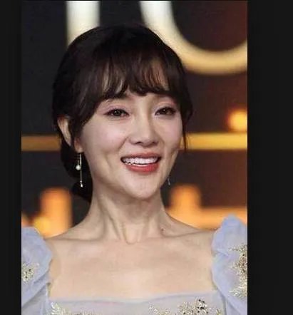 面对被质疑整容，从明星的回应就能猜出到底整没整