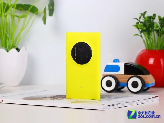 口袋里的单反 诺基亚1020售价仅2680元！