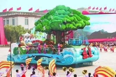 惊艳亮相国庆游行活动，来揭秘福建彩车背后的故事？