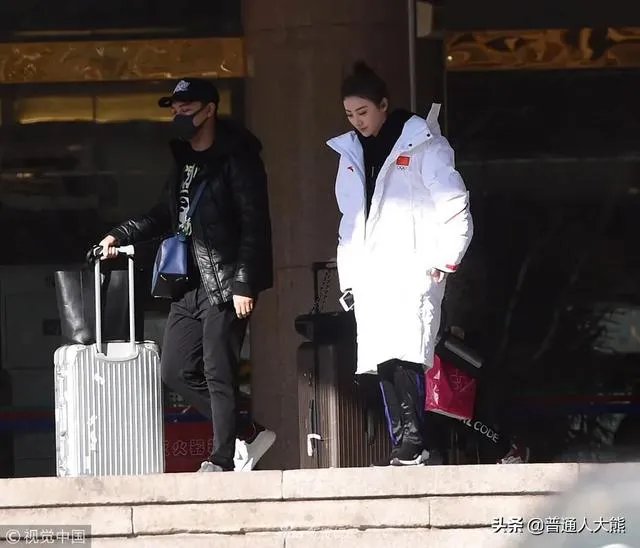 张继科最近忙什么去了？还打乒乓球吗？