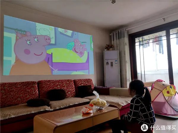 坚果G7评测：没时间带孩子去电影院？在家也能拥有影院级体验！