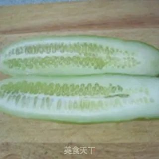 快手巧拌爽脆的地黄瓜