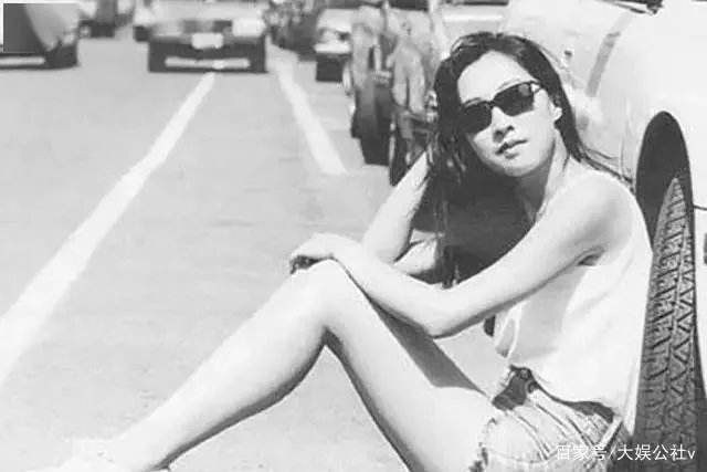 王小屯和李敖，相差33岁的爱情是什么样子？