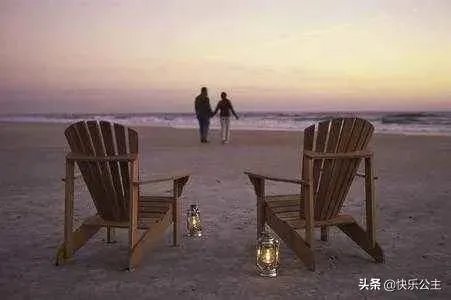 感情是靠感动还是靠吸引