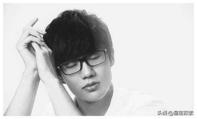 许嵩为什么不签约任何公司？