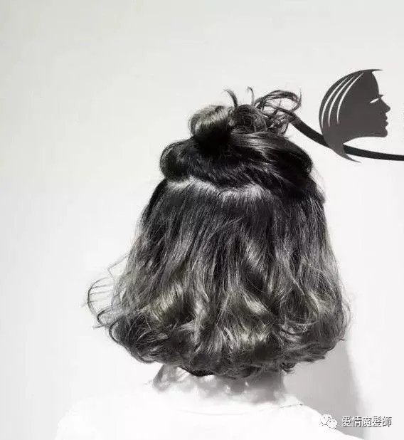 郑爽短发尴尬期