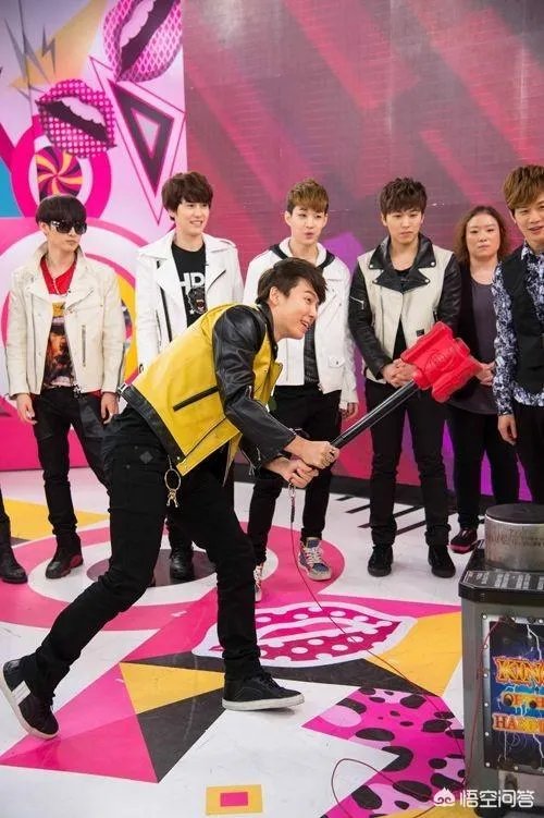 为什么台湾综艺节目都要安排每天一集，而大陆每周一集？